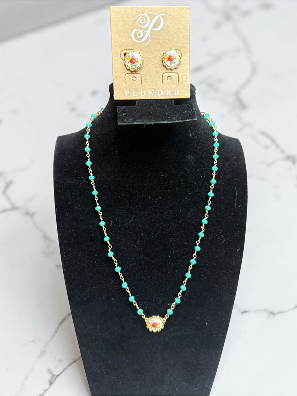Plunder Turquoise and Gold Beaded Necklace with Floral Accent and Matching Studs